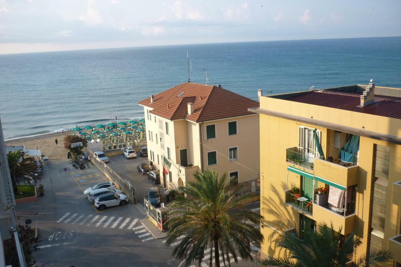 Apartamento Finalmarina Finale Ligure Exterior foto